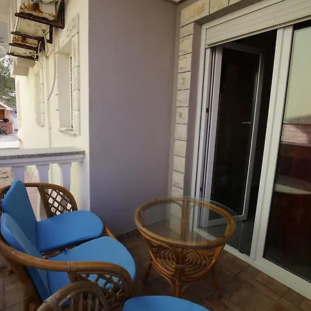 Apartment Tina P Vir
