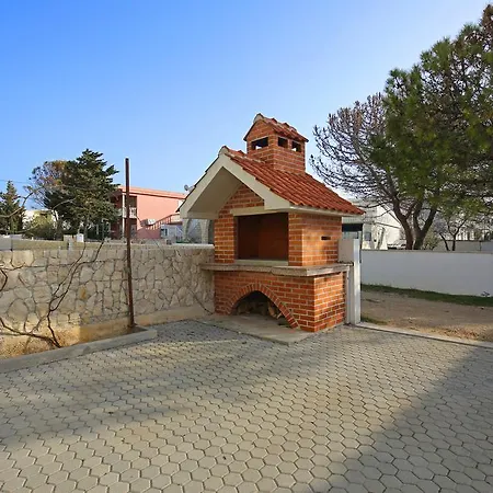 Apartment Tina P Vir
