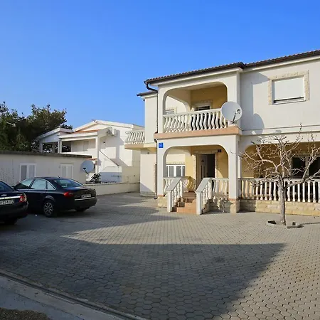 アパート Tina P *