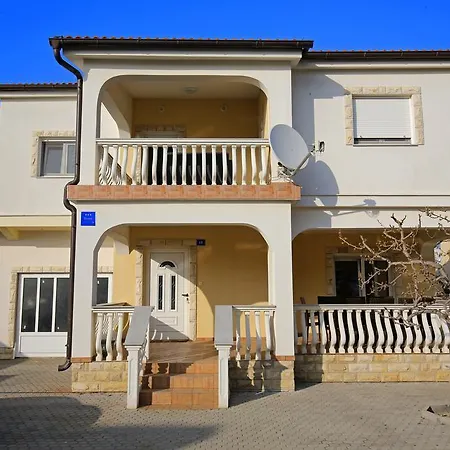 Apartment Tina P