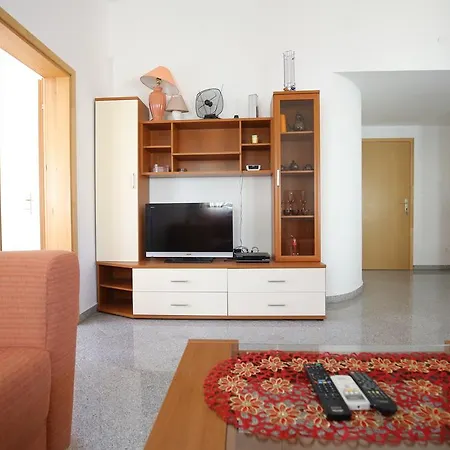 Apartment Tina P *
