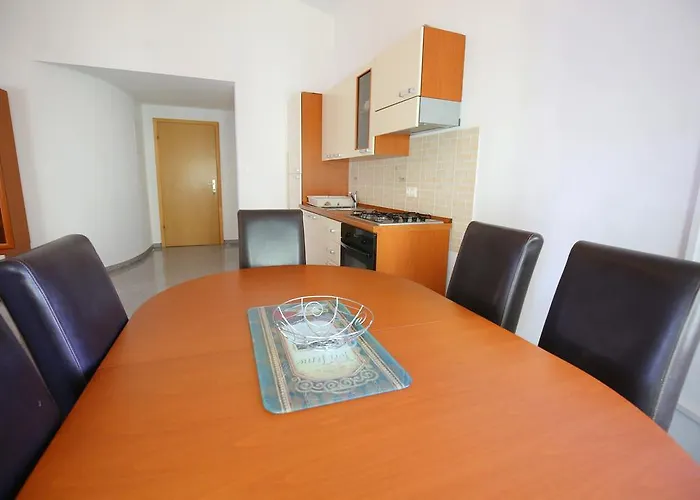 Apartamento Tina P Vir